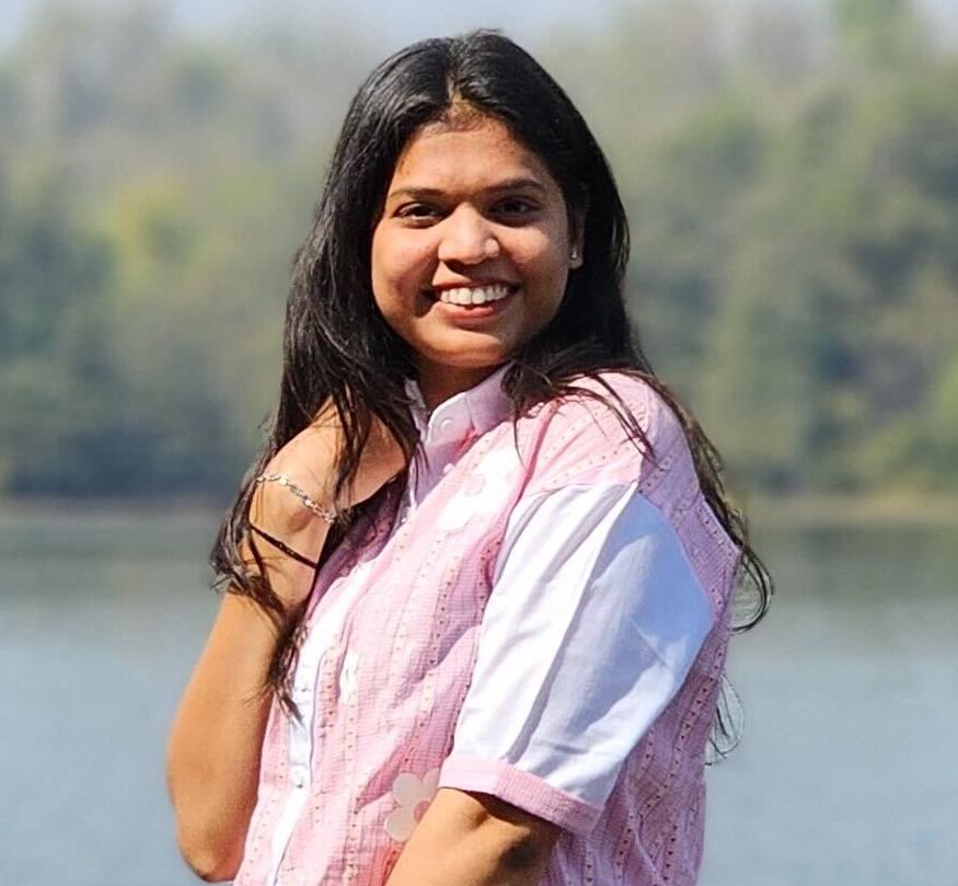 Himanshi ghinaiya software development executive ii dhiwise